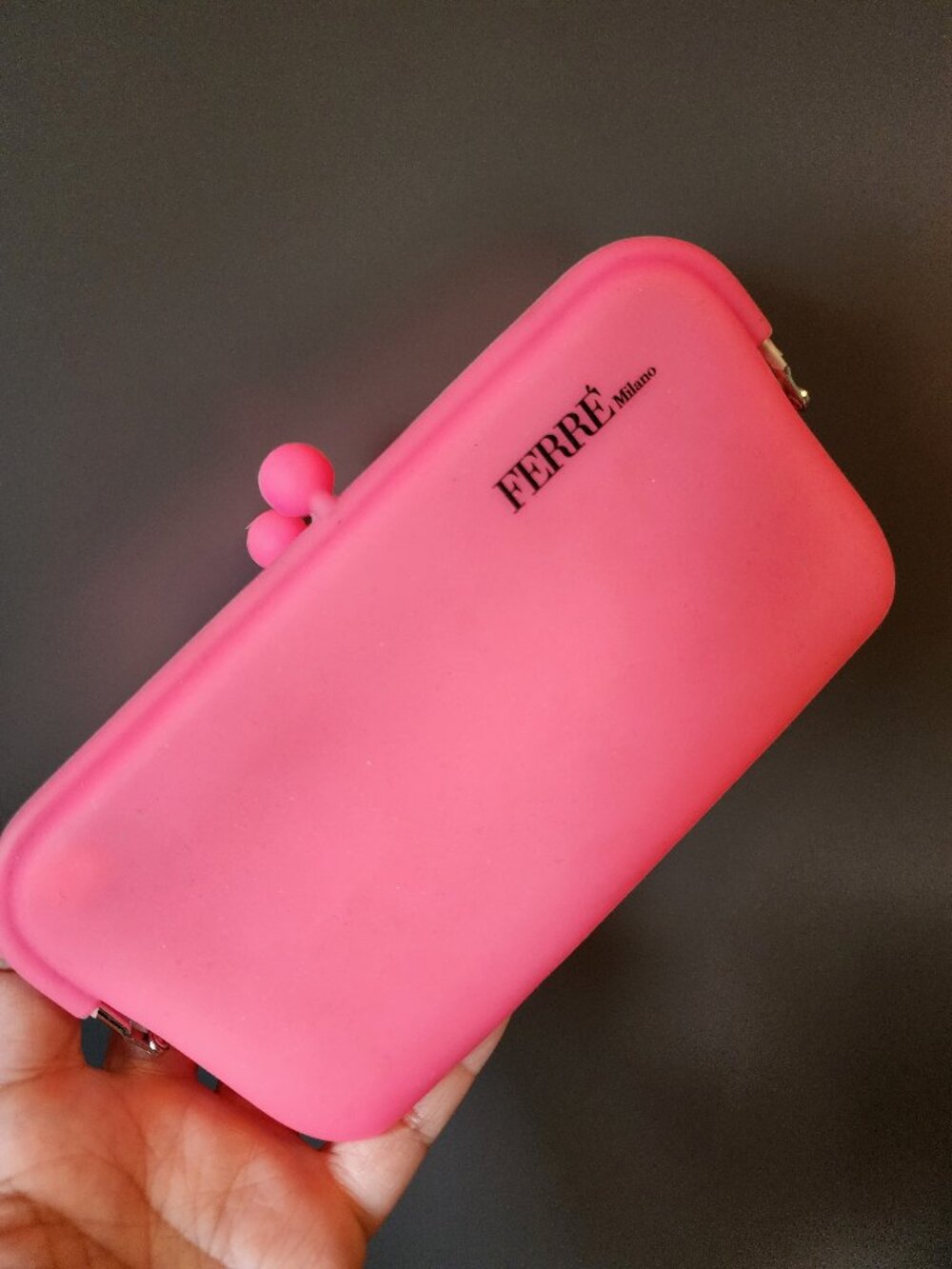 HOT PINK FERRE MILANO SILICONE KISSLOCK FRAME POUCH